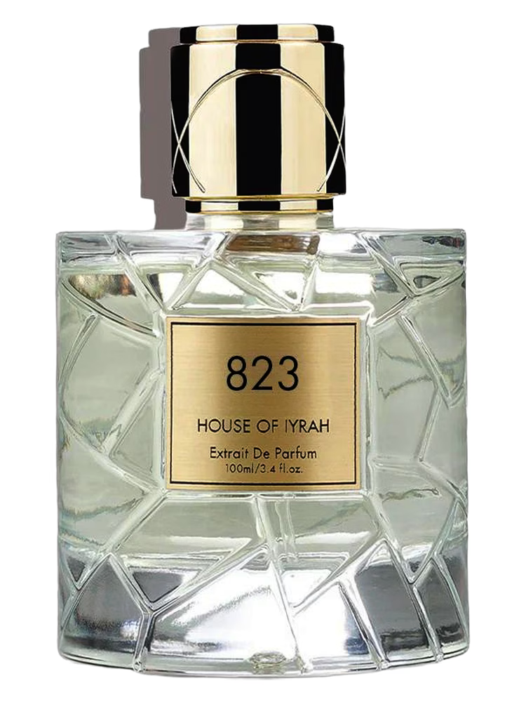 823